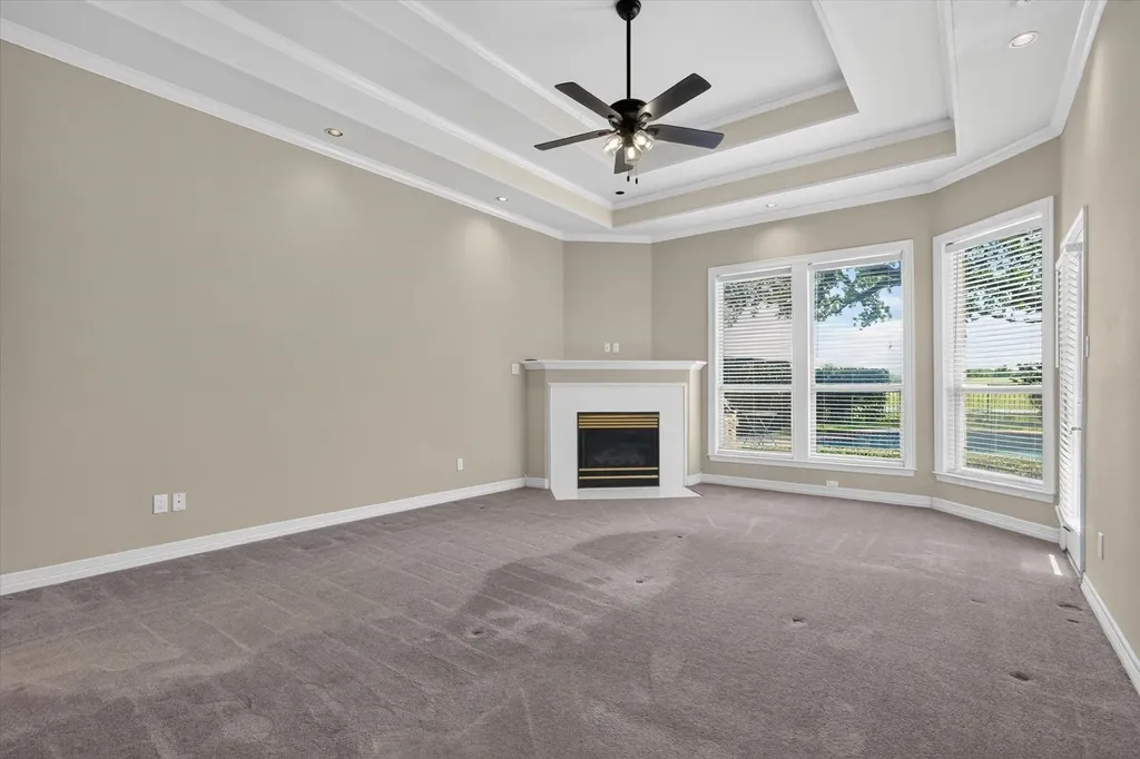 702 Buttermilk Drive Arlington TX 76006