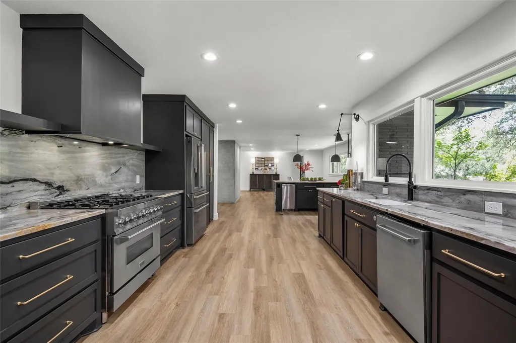 4916 Ridgeview Drive Waco TX 76710