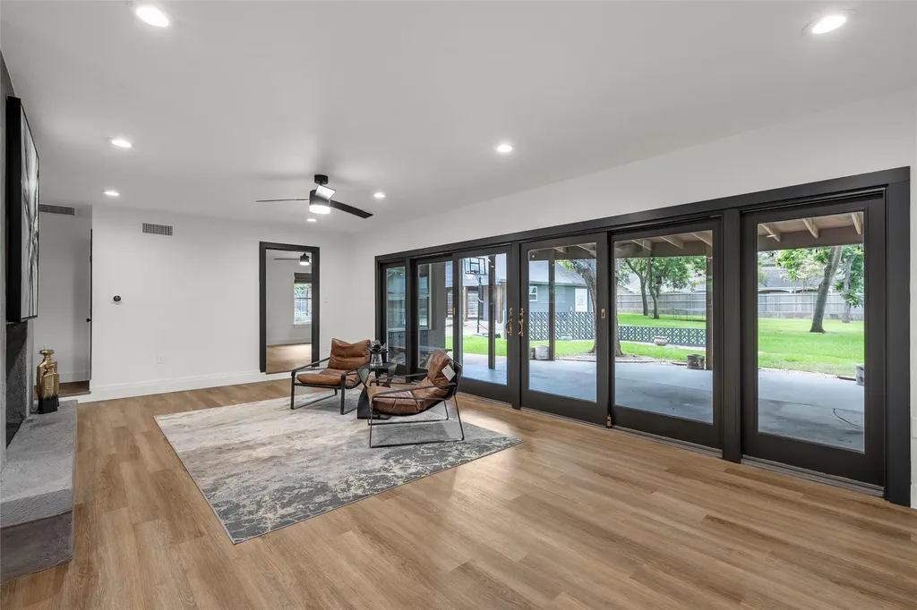 4916 Ridgeview Drive Waco TX 76710