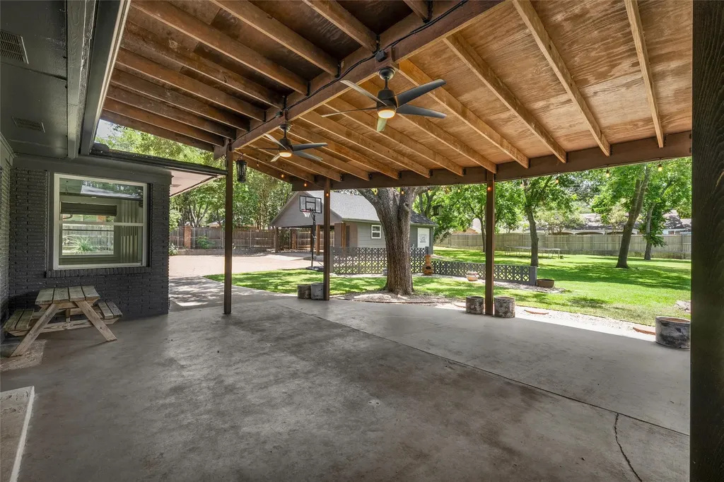 4916 Ridgeview Drive Waco TX 76710