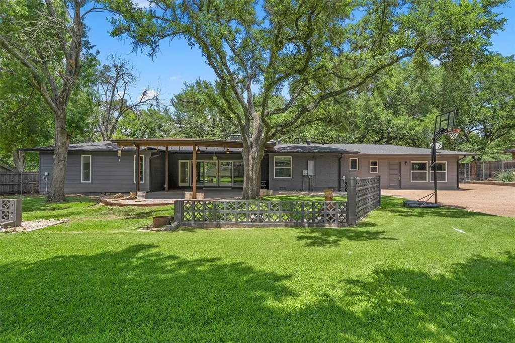 4916 Ridgeview Drive Waco TX 76710