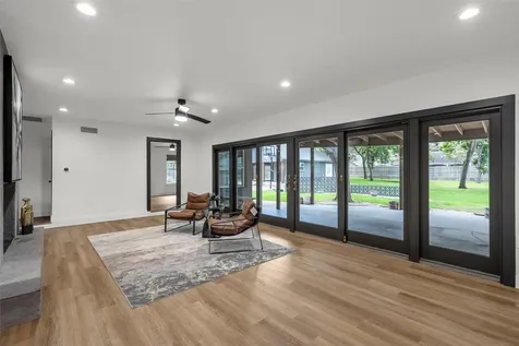 4916 Ridgeview Drive Waco TX 76710