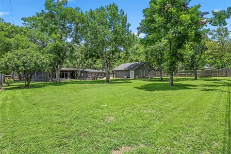 4916 Ridgeview Drive Waco TX 76710