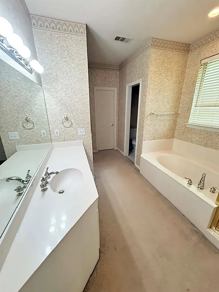 1113 Ellison Park Circle Denton TX 76205