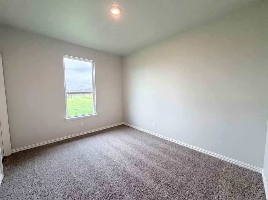 211 Spring Creek Circle Paradise TX 76073