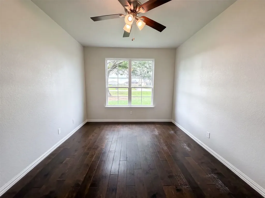 211 Spring Creek Circle Paradise TX 76073