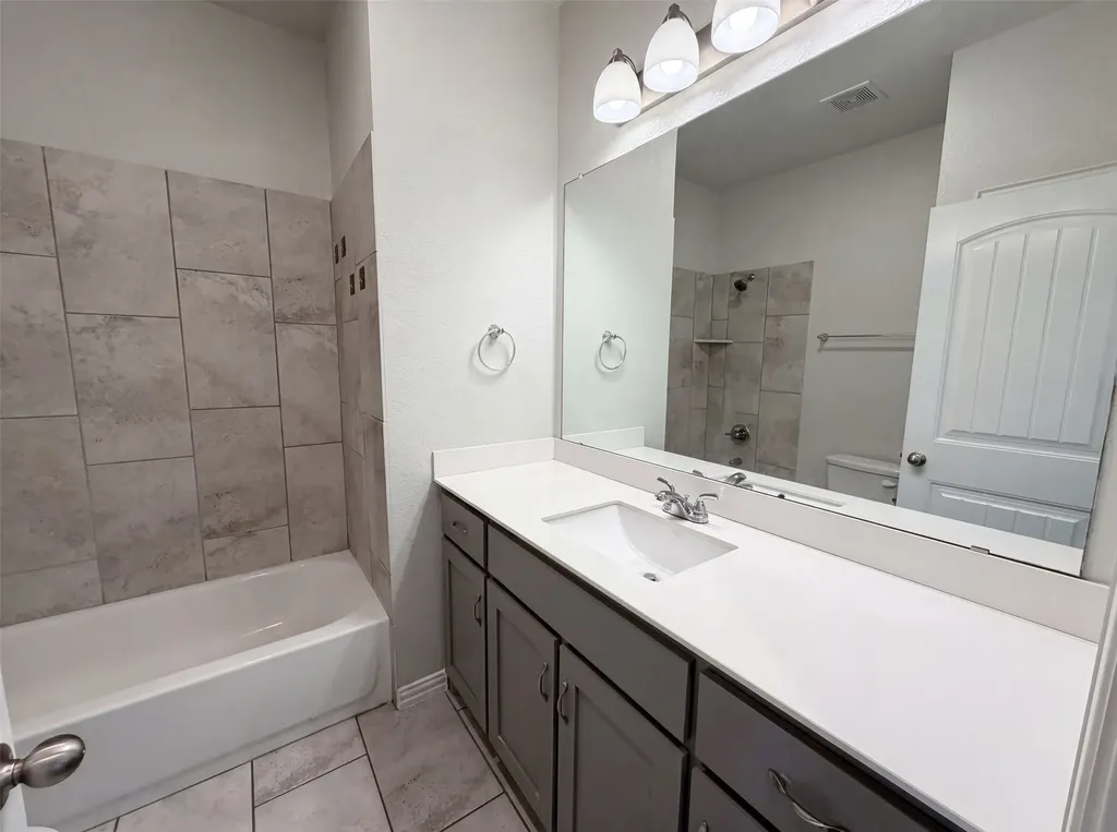 211 Spring Creek Circle Paradise TX 76073