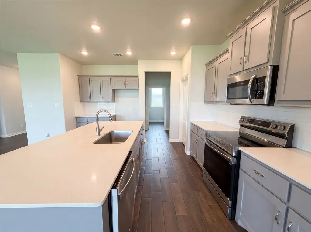 211 Spring Creek Circle Paradise TX 76073