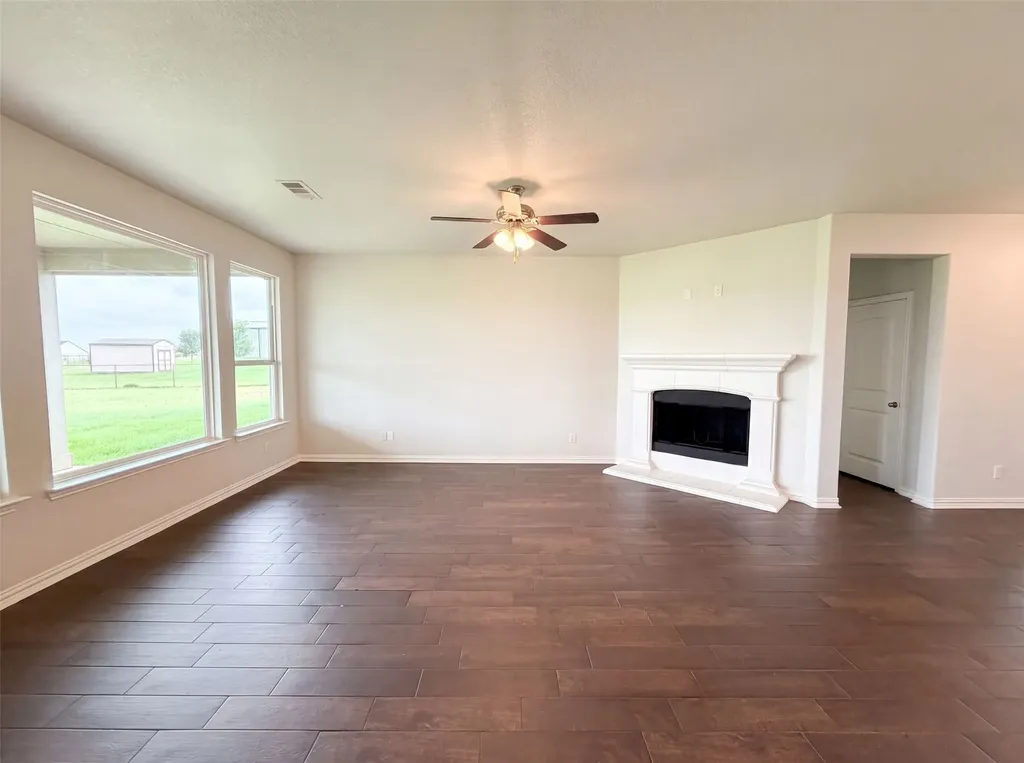 211 Spring Creek Circle Paradise TX 76073