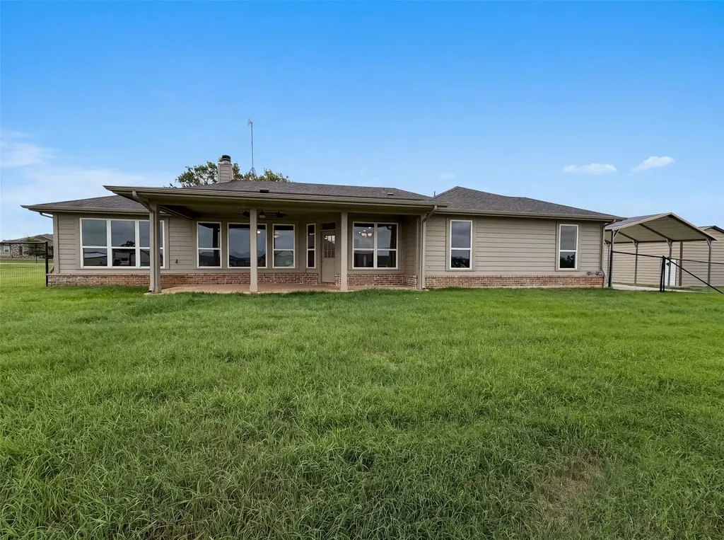 211 Spring Creek Circle Paradise TX 76073