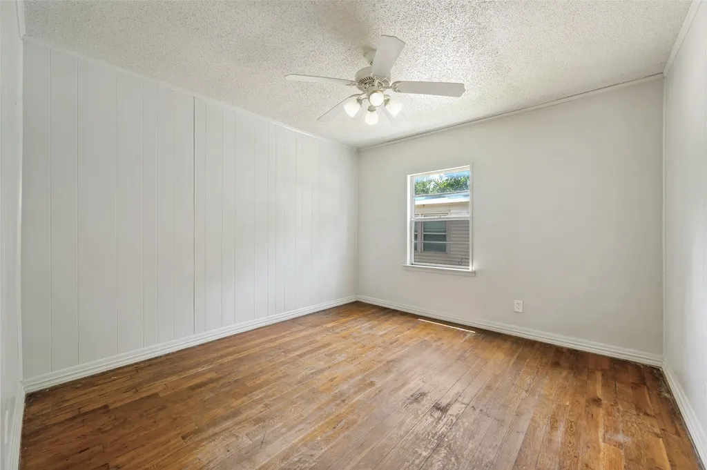 1814 Refinery Road Gainesville TX 76240