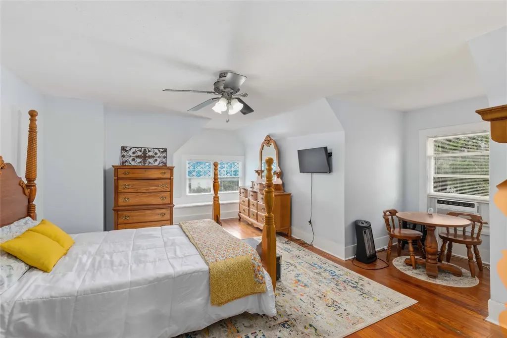 607 Coggin Avenue Brownwood TX 76801