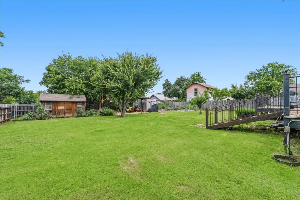 607 Coggin Avenue Brownwood TX 76801