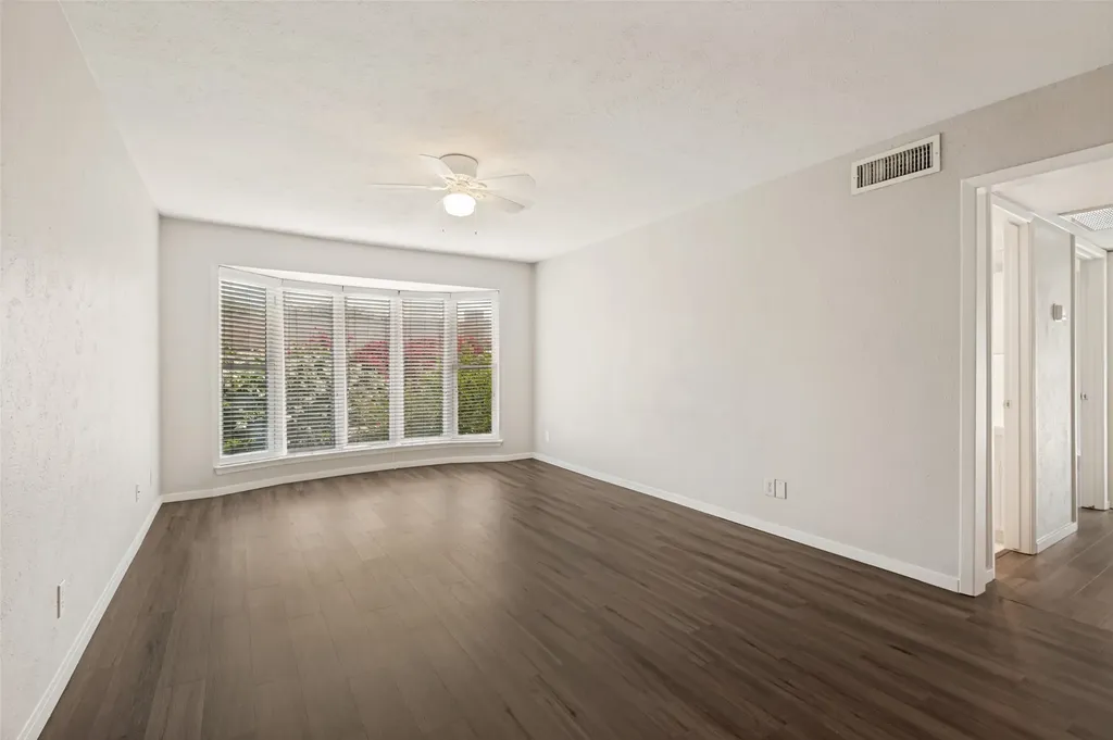 4206 Newton Avenue Dallas TX 75219