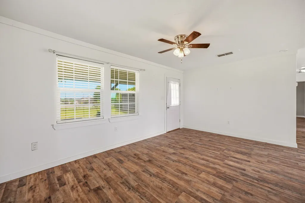 25263 N Us Highway 281 Stephenville TX 76401