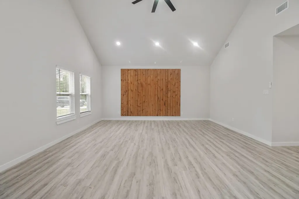 114 Bowie Street Mabank TX 75156