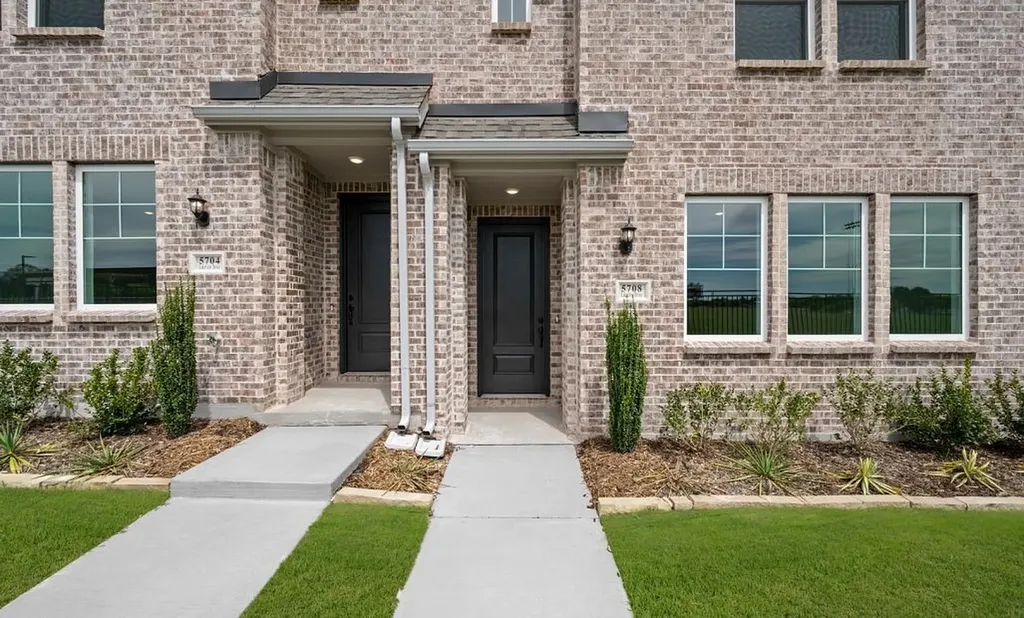 5705 Lakeview Drive Watauga TX 76148