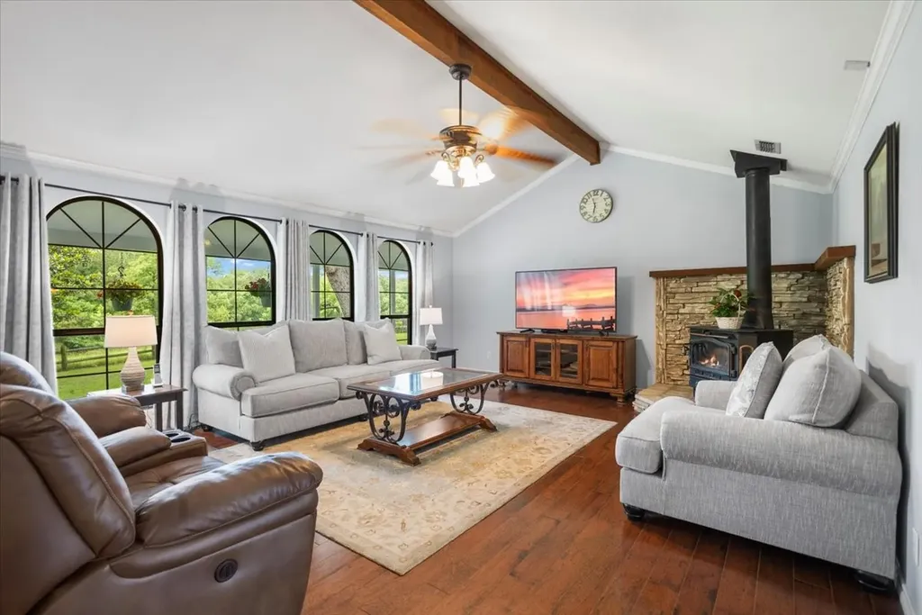 3989 Bob O Link Road Gilmer TX 75645