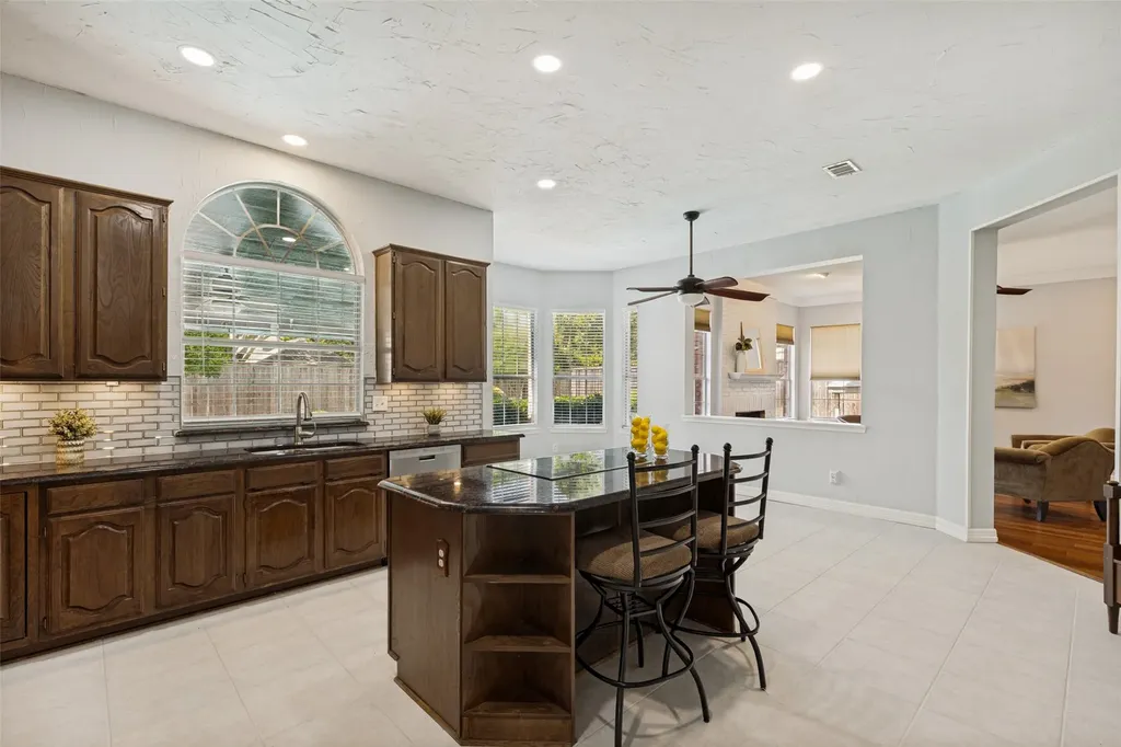 5604 Exeter Drive Richardson TX 75082