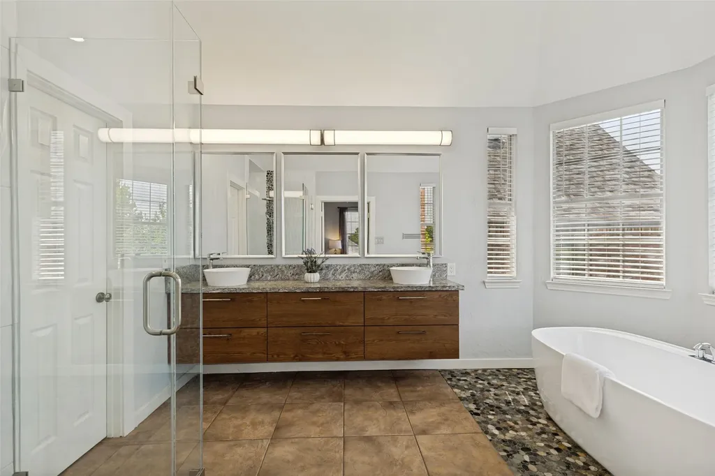 5604 Exeter Drive Richardson TX 75082