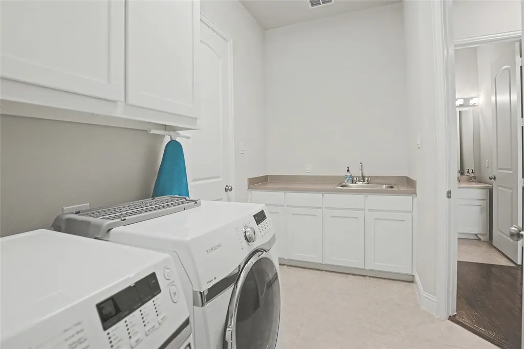 3801 Plum Vista Place Arlington TX 76005