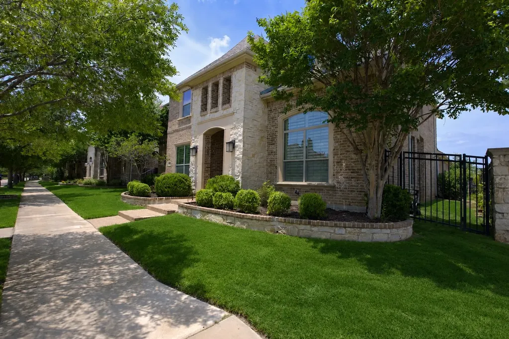 3801 Plum Vista Place Arlington TX 76005