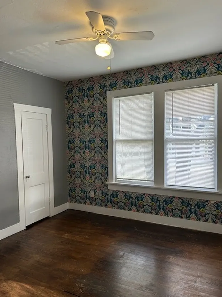 1615 Kenley Avenue Fort Worth TX 76107