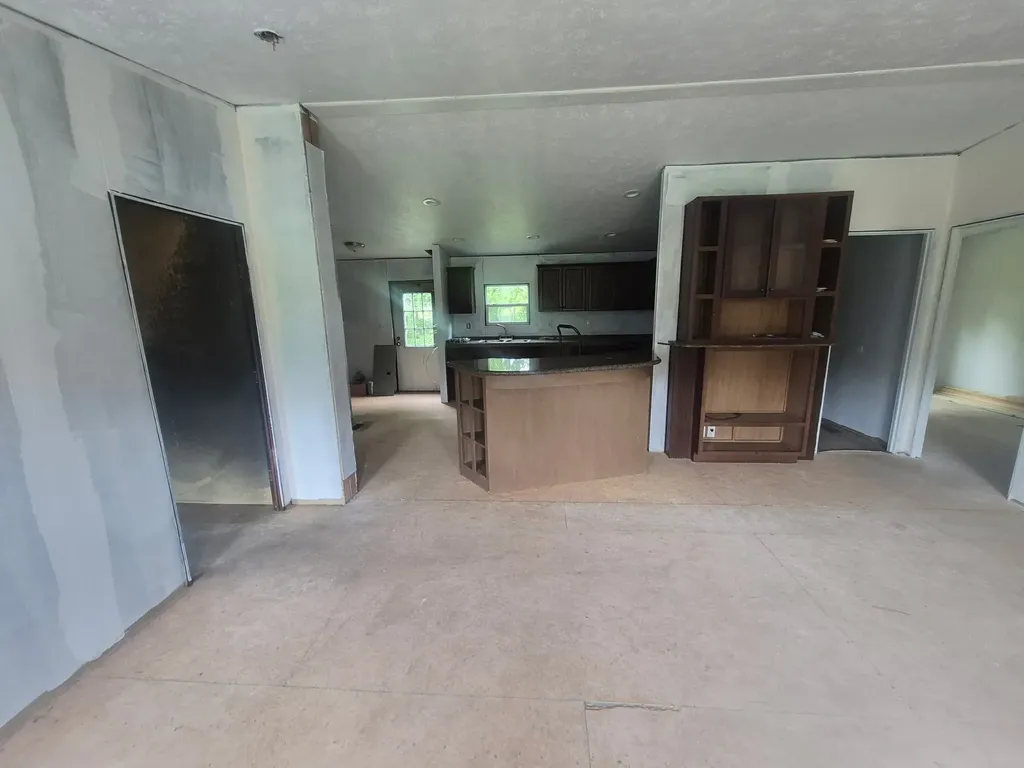 210 Cr 4317 Heard Road Naples TX 75568