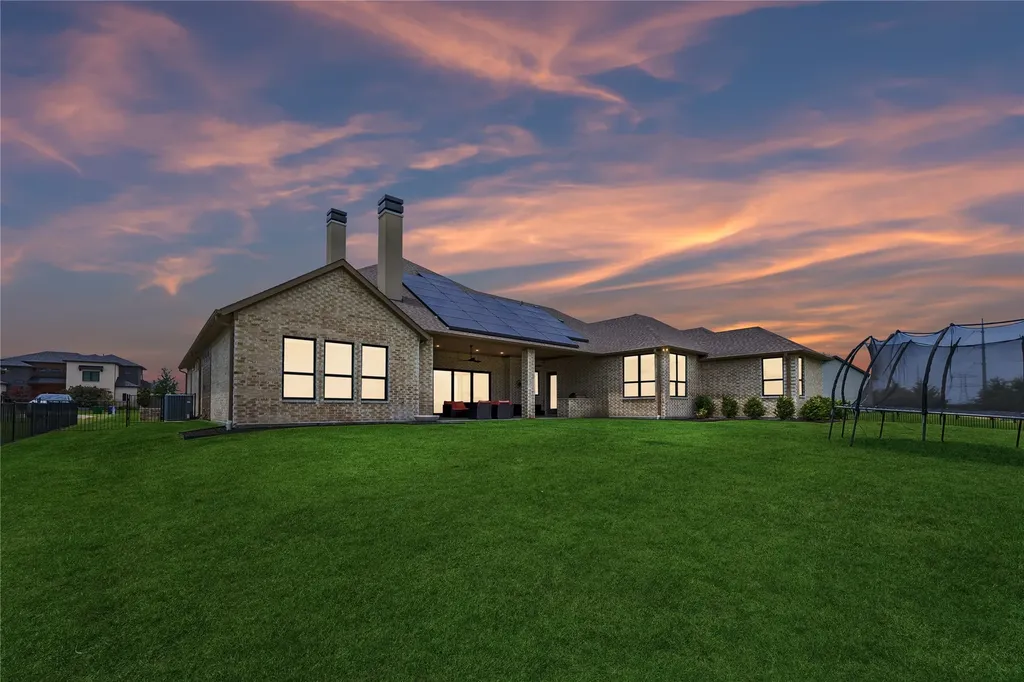 105 Stafford Drive Heath TX 75032