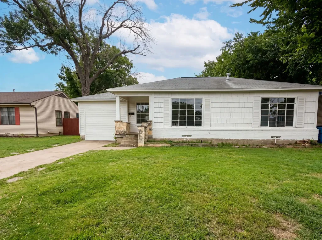 11216 Barbarosa Drive Dallas TX 75228