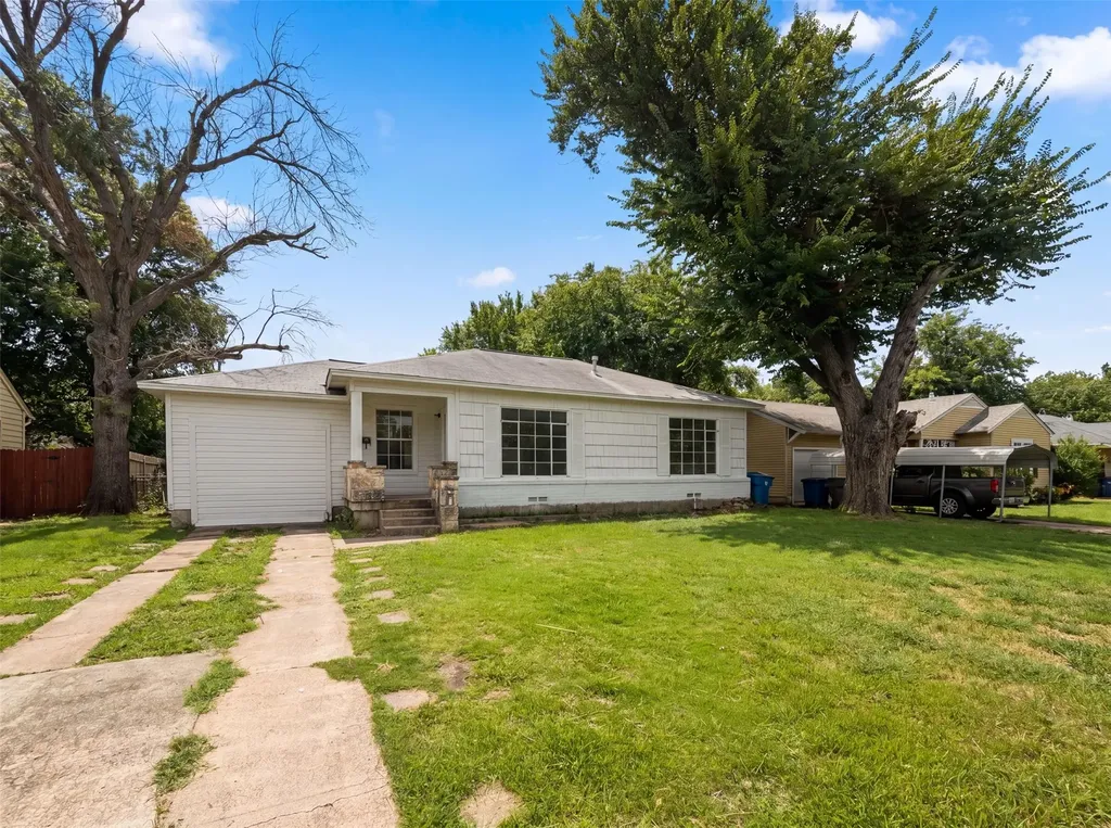 11216 Barbarosa Drive Dallas TX 75228