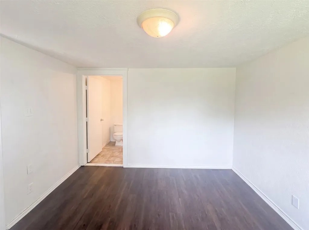 11216 Barbarosa Drive Dallas TX 75228