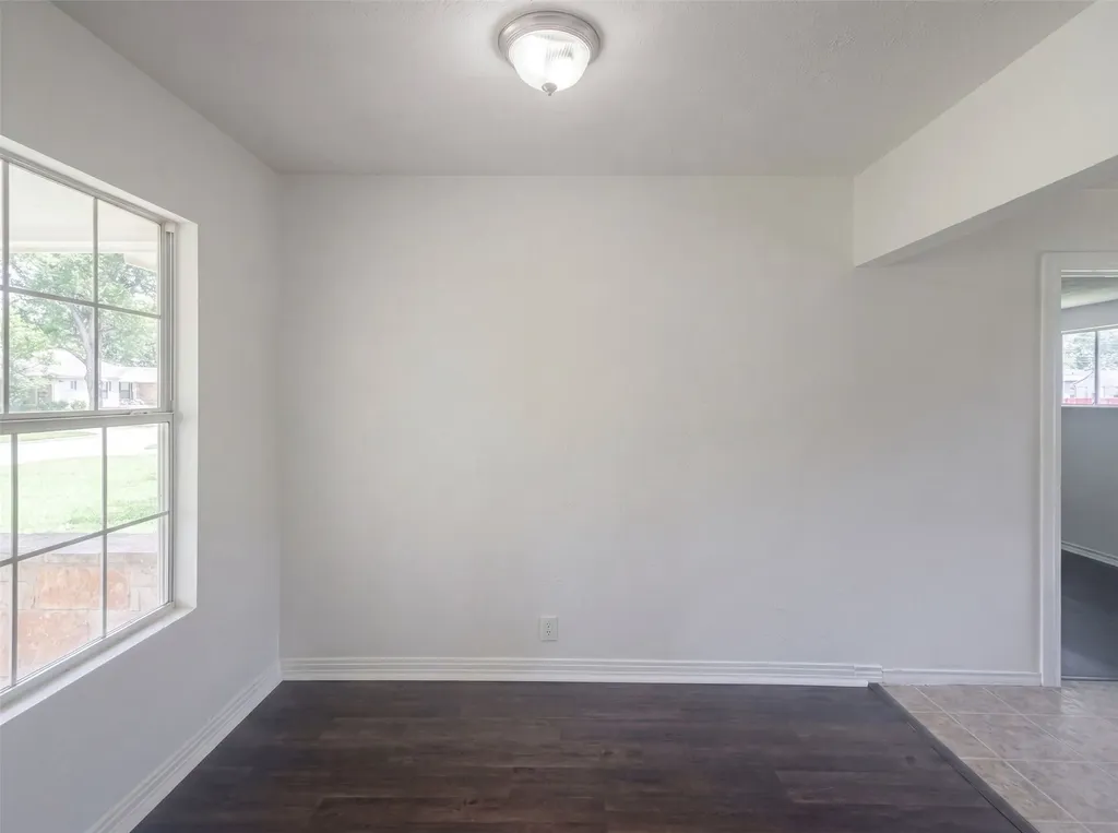 11216 Barbarosa Drive Dallas TX 75228
