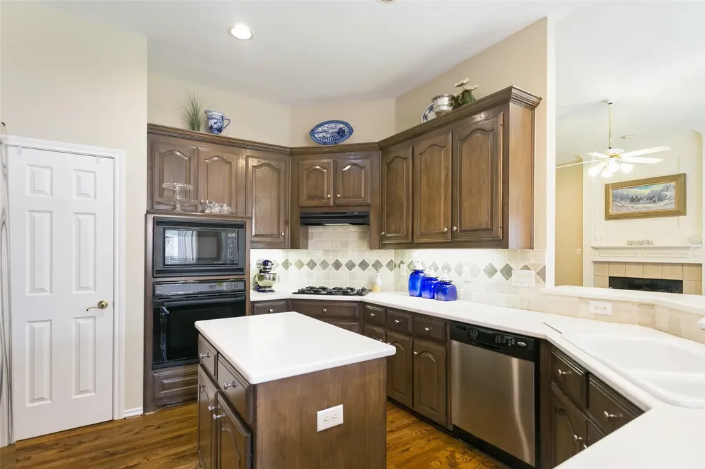 3404 Mapleleaf Lane Richardson TX 75082