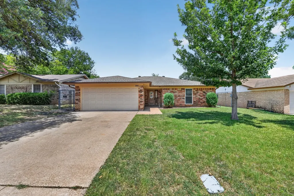 3712 Holly Springs Drive Fort Worth TX 76133
