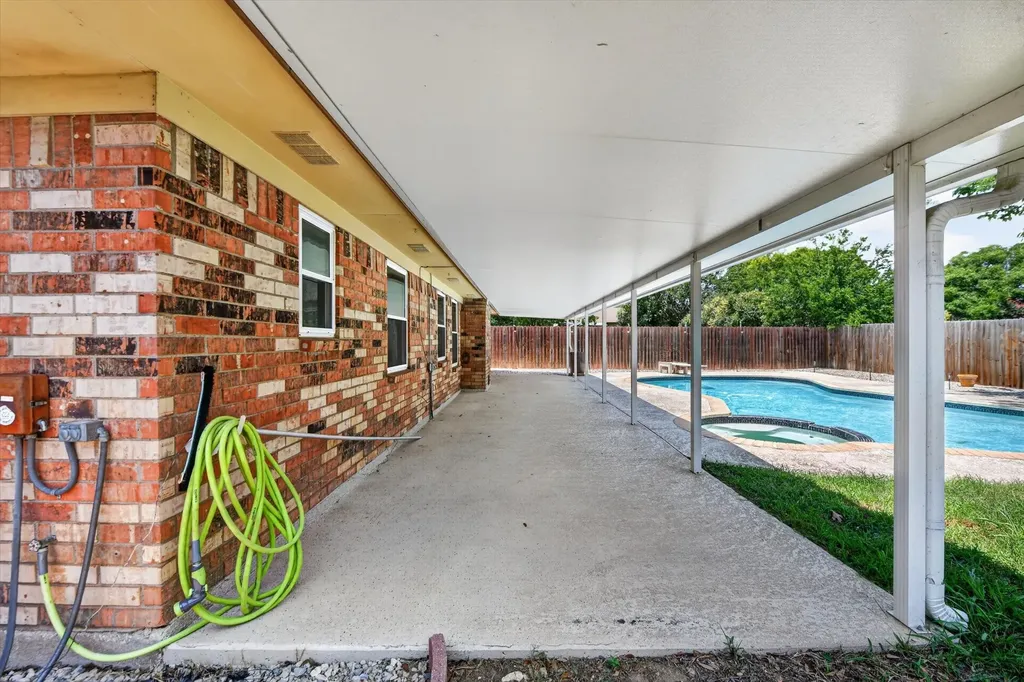 3712 Holly Springs Drive Fort Worth TX 76133