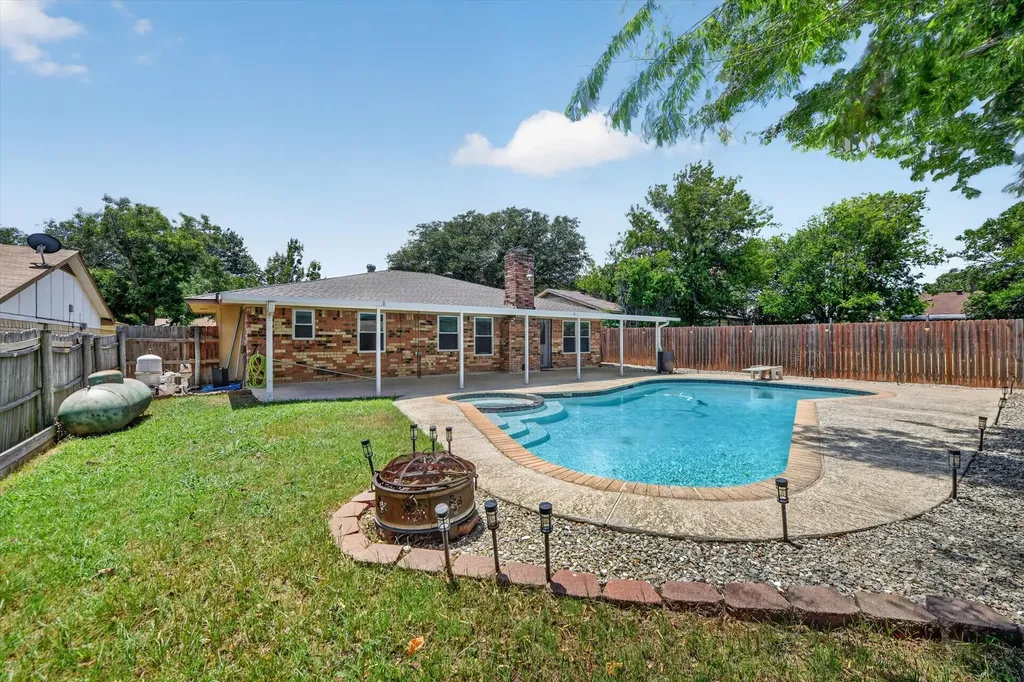 3712 Holly Springs Drive Fort Worth TX 76133