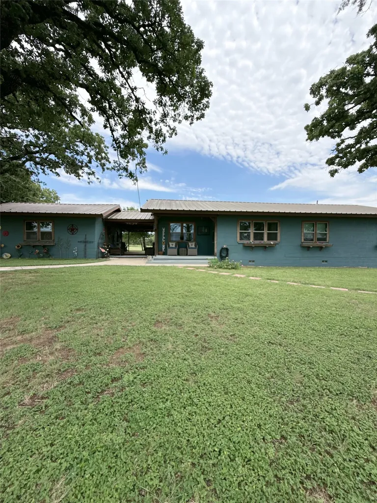 1610 Highway 101 Ranger TX 76470