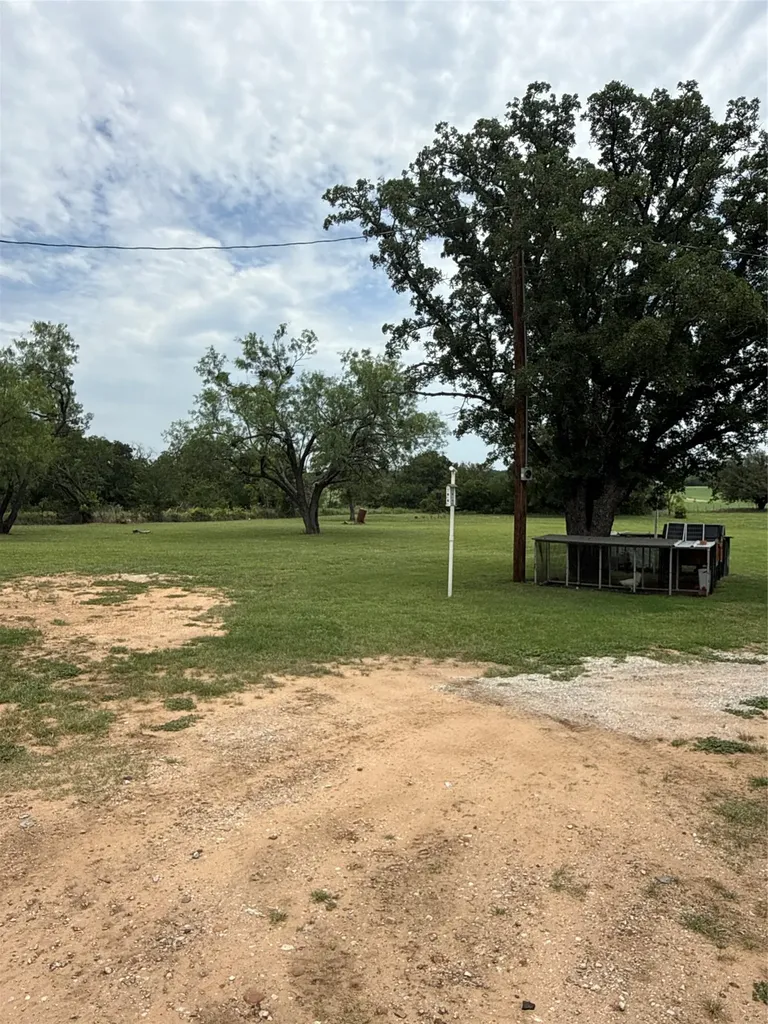 1610 Highway 101 Ranger TX 76470