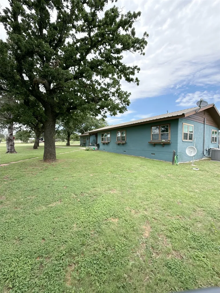 1610 Highway 101 Ranger TX 76470