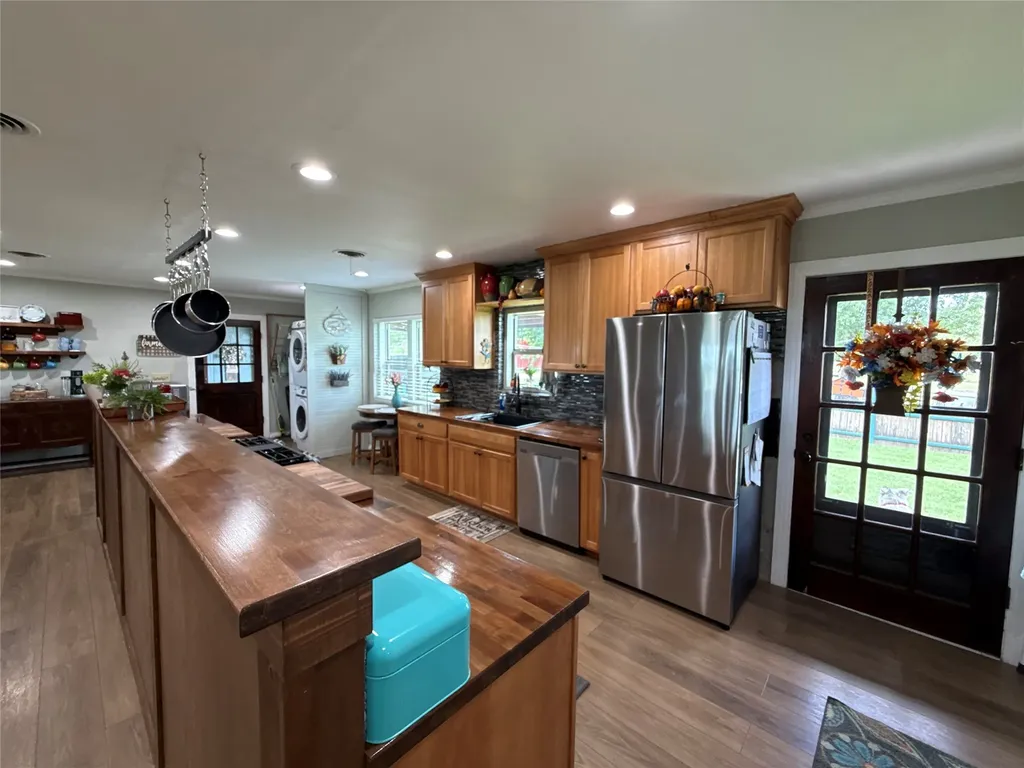 1610 Highway 101 Ranger TX 76470