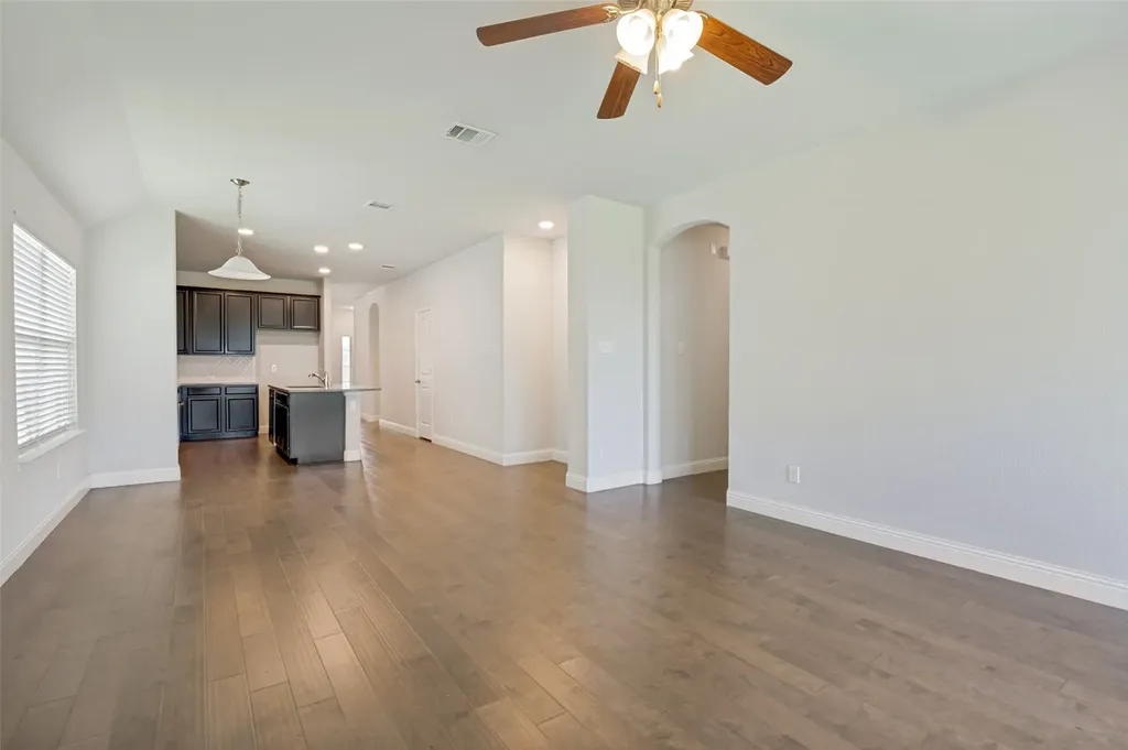 4541 Conrad Avenue Aubrey TX 76227