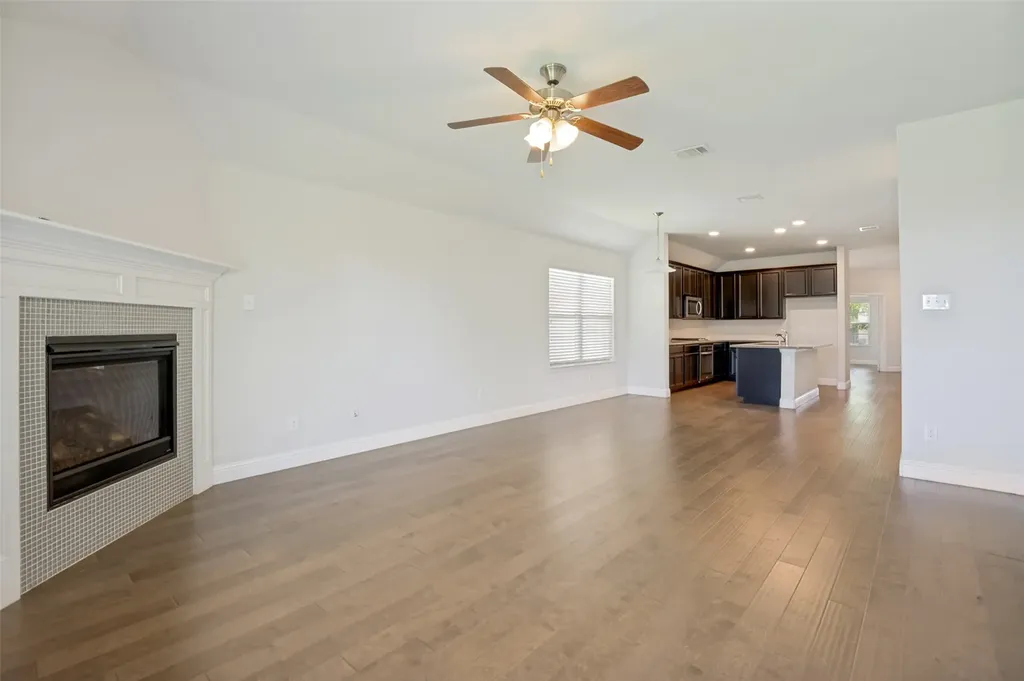 4541 Conrad Avenue Aubrey TX 76227