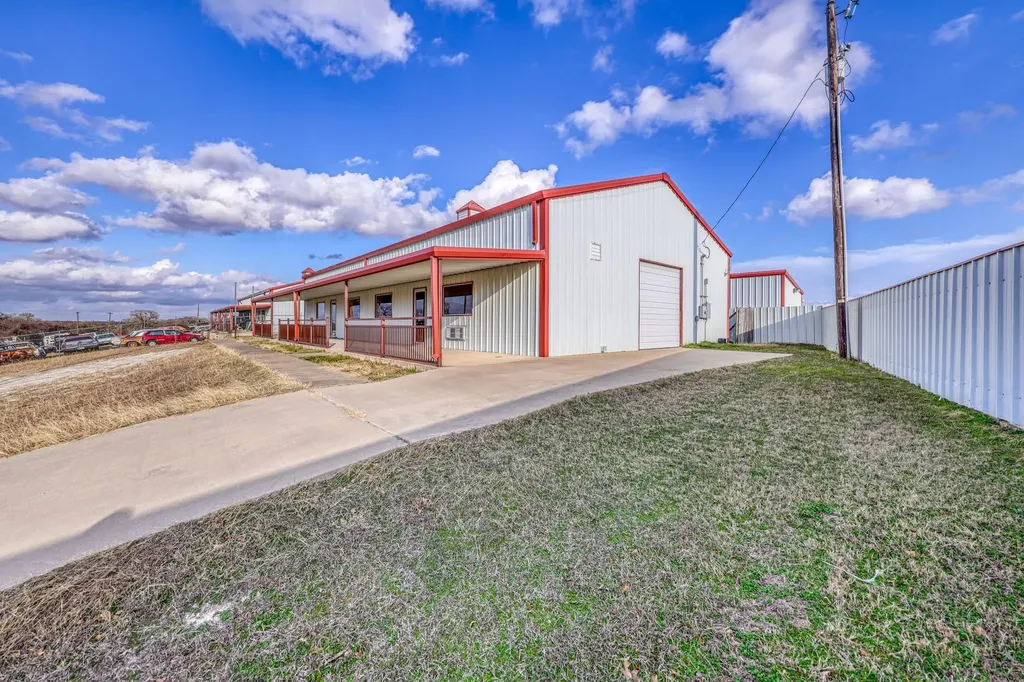 151 Morrow Road Springtown TX 76082