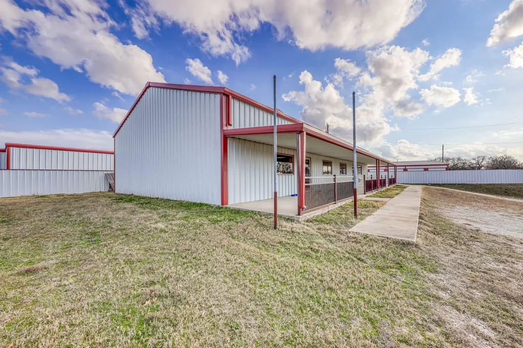 151 Morrow Road Springtown TX 76082