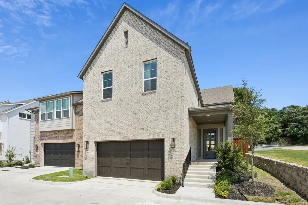 9676 Mav Lane Dallas TX 75238