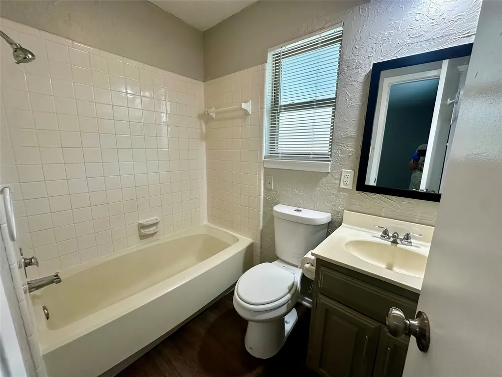 934 Cottonwood Trail Benbrook TX 76126