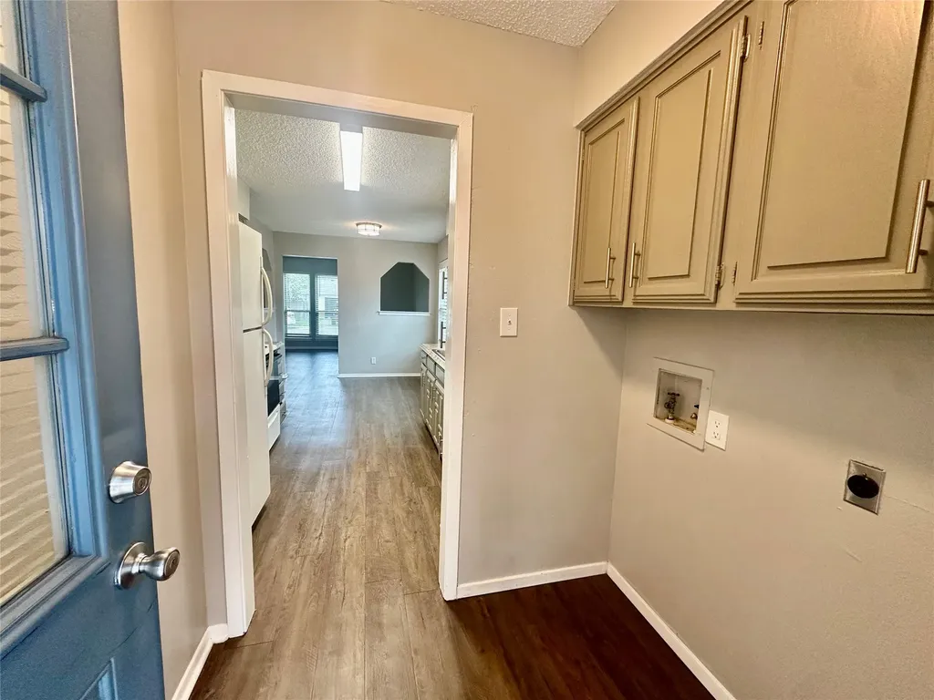 934 Cottonwood Trail Benbrook TX 76126
