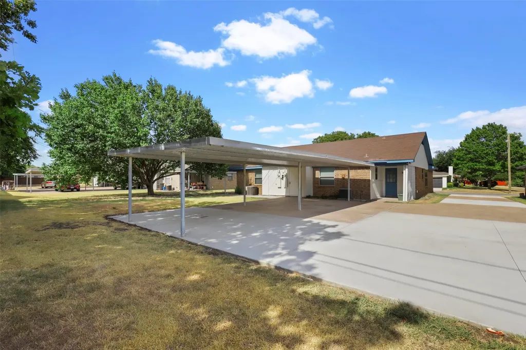 934 Cottonwood Trail Benbrook TX 76126