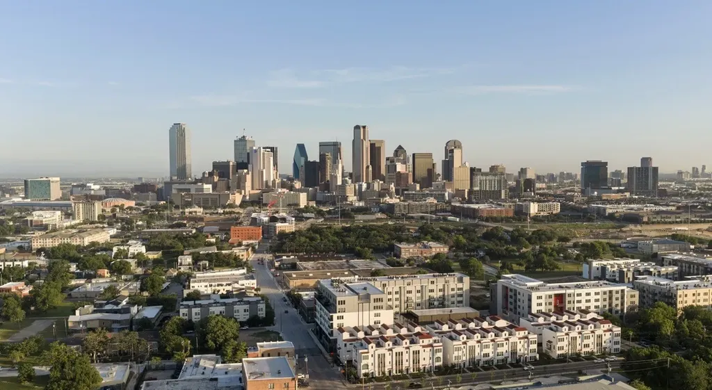 1900 S Ervay Street Dallas TX 75215